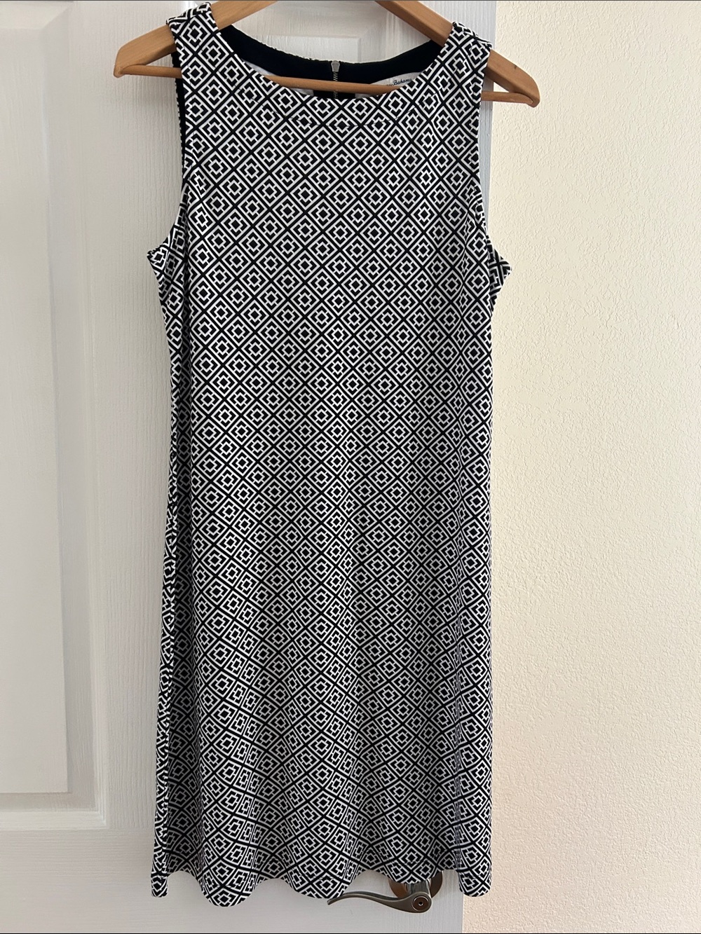 🖤 Tommy Bahama Black/White Geometric Sleeveless Dress